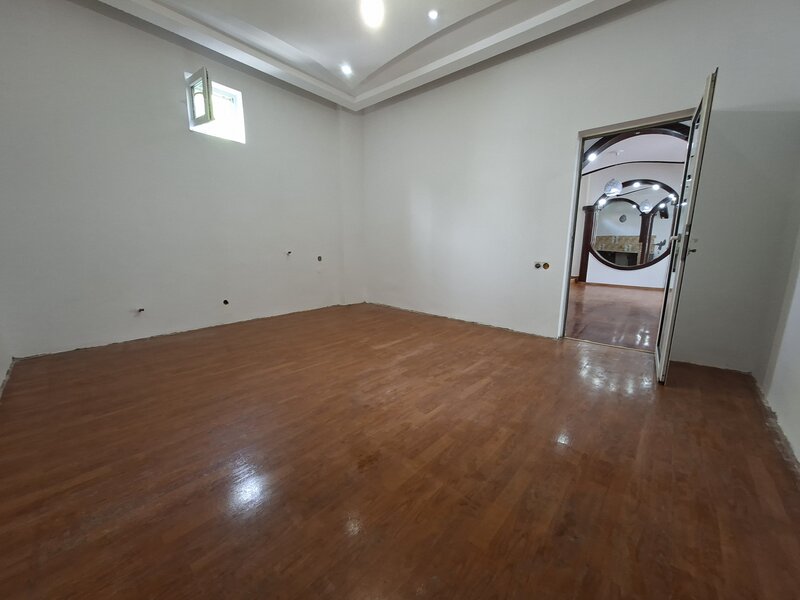 Piata Unirii, Calea Calarasilor, proprietar, vand casa P+M, 4 camere